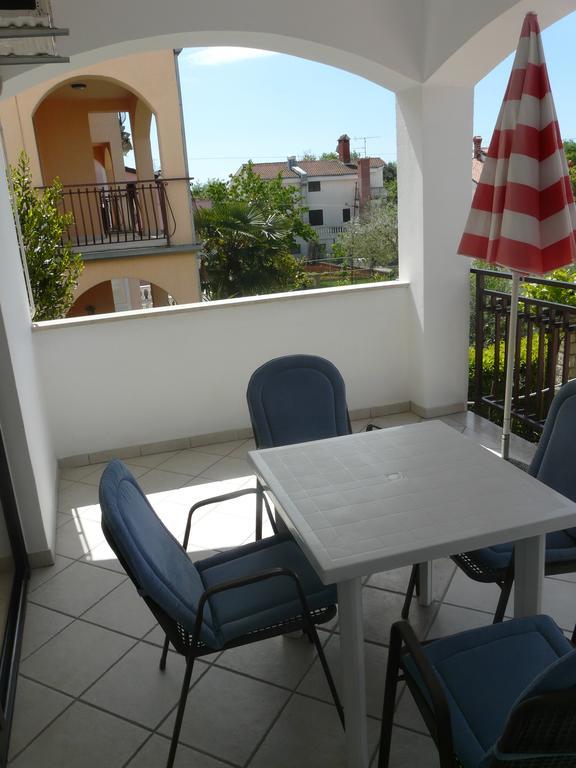Apartments Mirela Пореч Екстериор снимка